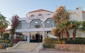 Eden Rock Hotel Namaa Bay